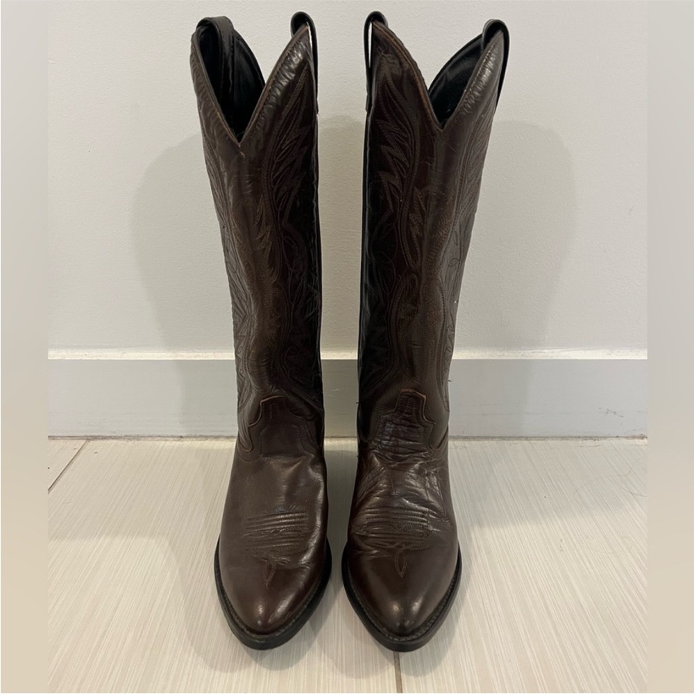 Laredo Dark Brown Leather Cowgirl Boots (Size 7 but fit like a 6 1/2) - Picture 2 of 11